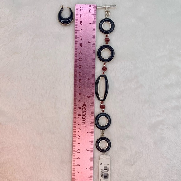 Liz Claiborne Black Lacquered Silver Tone Bracelet & Earring Set - Picture 7 of 7